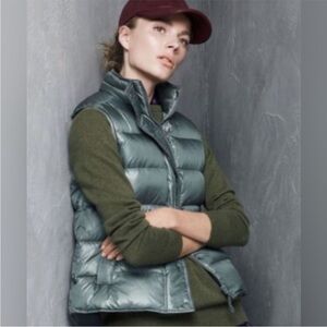 J. Crew | Blue/Green ripstop nylon down puffer vest Size Medium